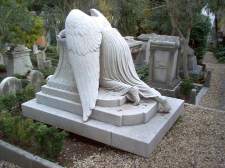 Statue in Metairie Cemetery, New Orleans, Louisiana 
